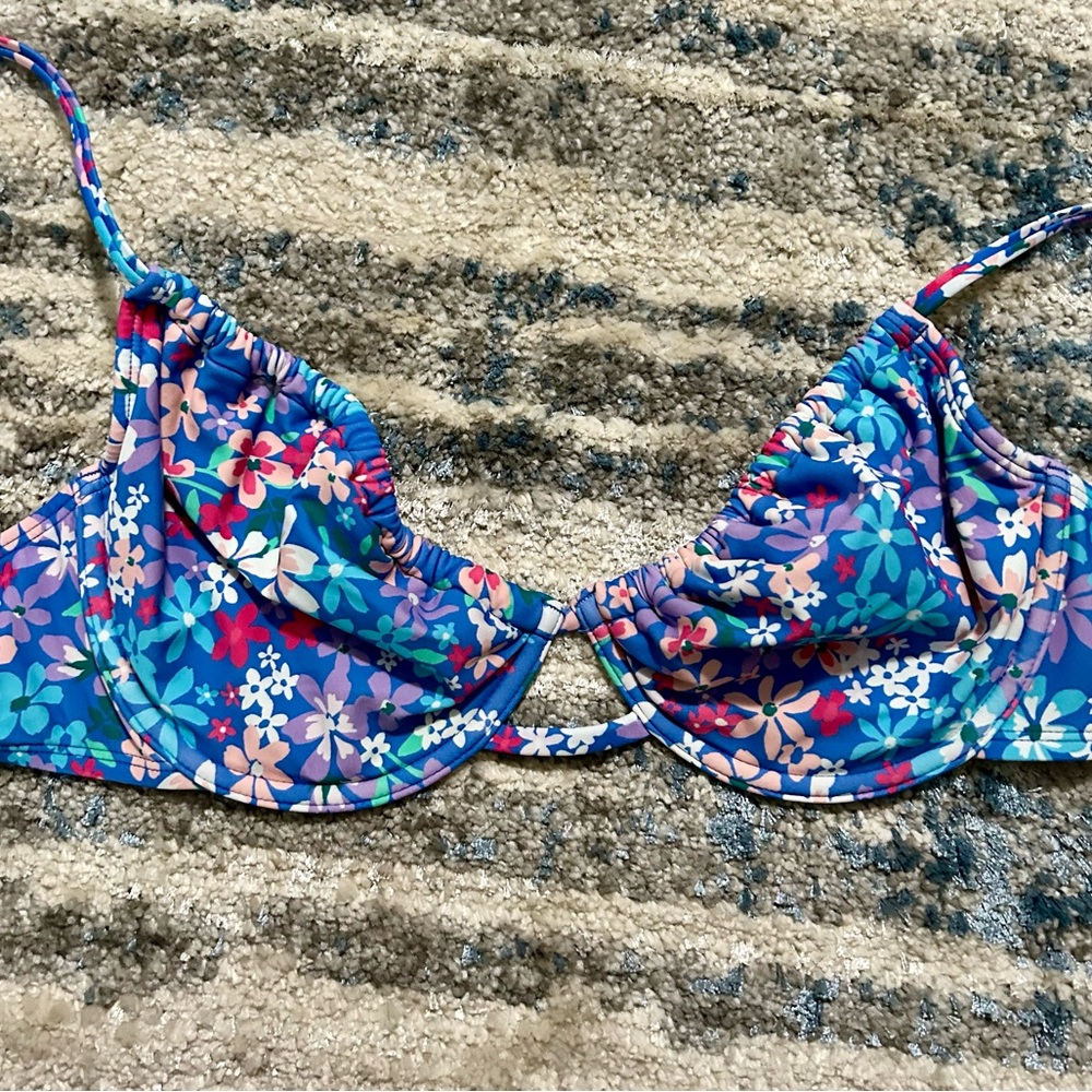 Cupshe Swim Top
